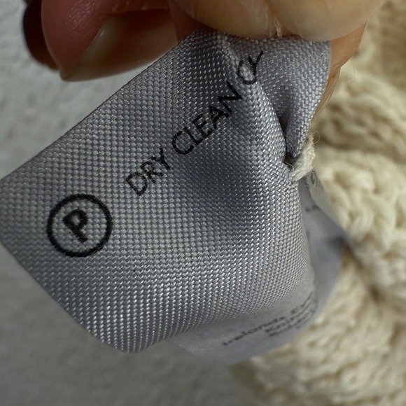 Irelandseye Sweater Small Womens Cream Cable Knit Wool Cardigan Button Pockets - Picture 12 of 15